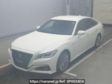 Toyota Crown Hybrid AZSH20