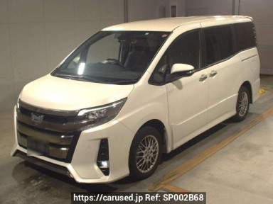 Toyota Noah ZWR80W