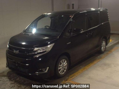 Toyota Noah ZWR80G