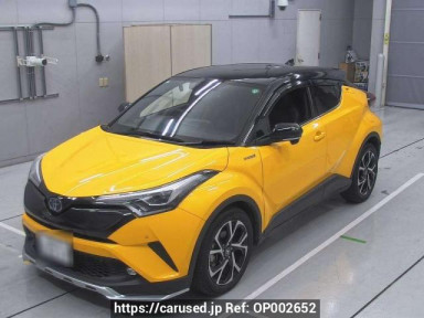 Toyota C-HR ZYX10