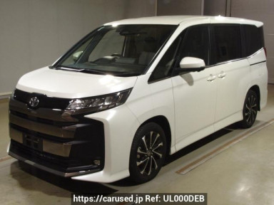 Toyota Noah MZRA90W