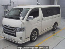 Toyota Hiace Van TRH200V