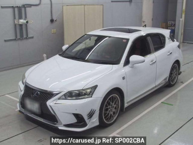 Lexus CT ZWA10