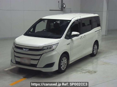 Toyota Noah ZWR80G