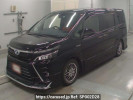 Toyota Voxy ZWR80W