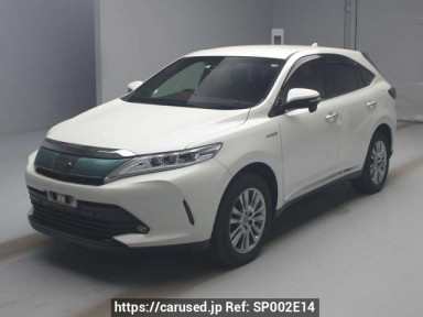 Toyota Harrier Hybrid AVU65W