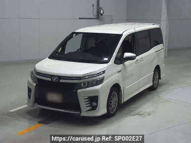 Toyota Voxy ZWR80W