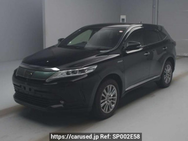 Toyota Harrier Hybrid AVU65W