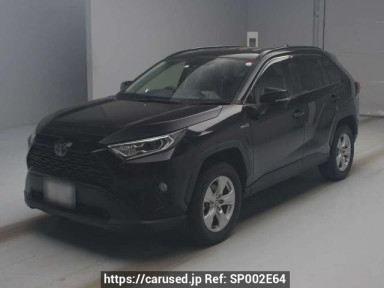 Toyota RAV4 AXAH52