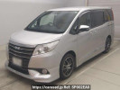 Toyota Noah ZWR80G