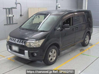 Mitsubishi Delica D5 CV2W