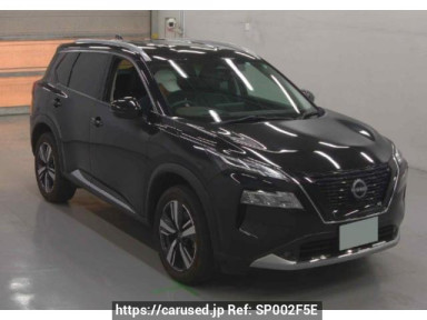 Nissan X-Trail SNT33