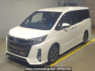 Toyota Noah ZRR80W