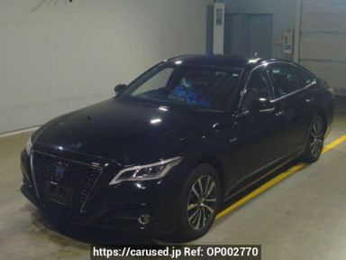 Toyota Crown Hybrid AZSH21