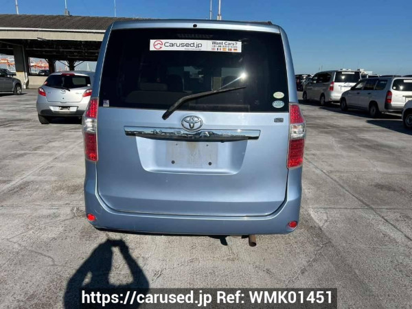 Used 2007 AT toyota noah ZRR75G Image[5]