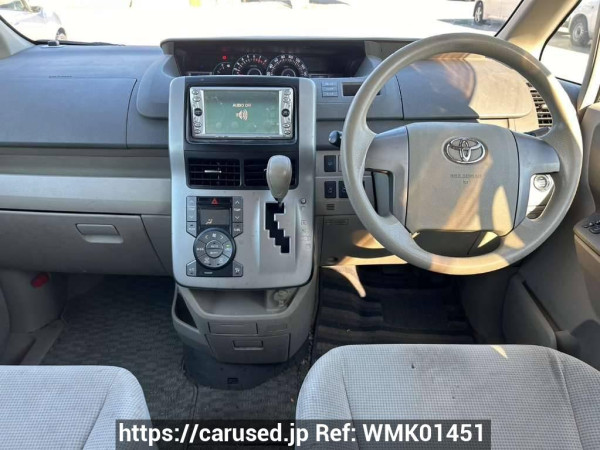 Used 2007 AT toyota noah ZRR75G Image[20]