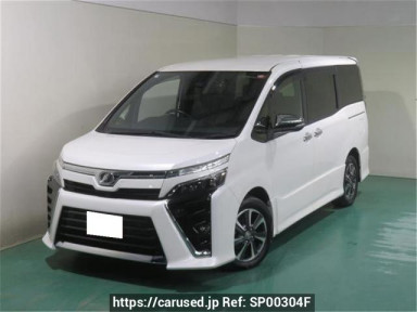 Toyota Voxy ZRR80W