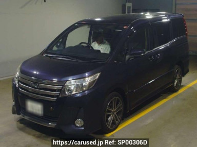 Toyota Noah ZRR85W