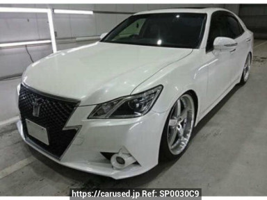 Toyota Crown GRS210