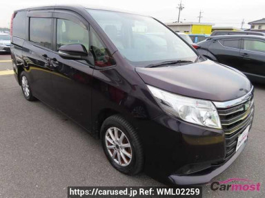 Toyota Noah ZRR80