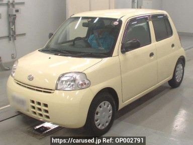 Daihatsu Esse L235S