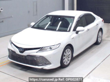 Toyota Camry AXVH70