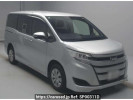 Toyota Noah ZRR85G