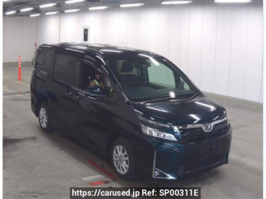 Toyota Voxy ZRR80G