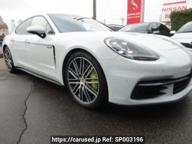 Porsche Panamera G2J29A