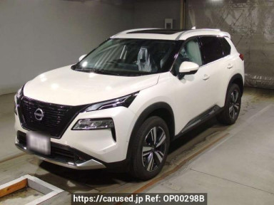 Nissan X-Trail SNT33