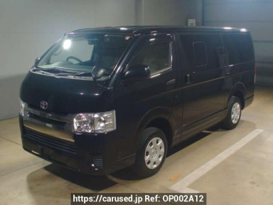 Toyota Regiusace Van TRH200V