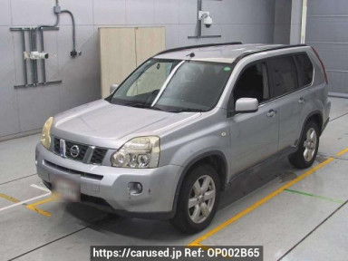 Nissan X-Trail DNT31