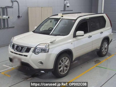 Nissan X-Trail DNT31