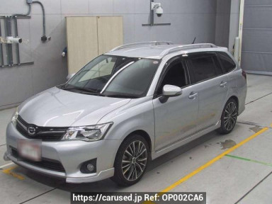 Toyota Corolla Fielder NZE161G