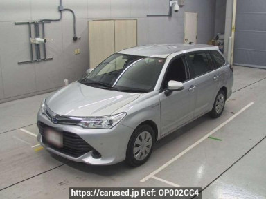 Toyota Corolla Fielder NKE165G