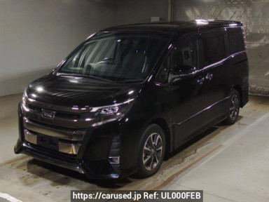 Toyota Noah ZRR80W