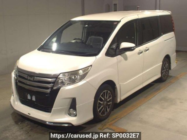 Toyota Noah ZRR80W