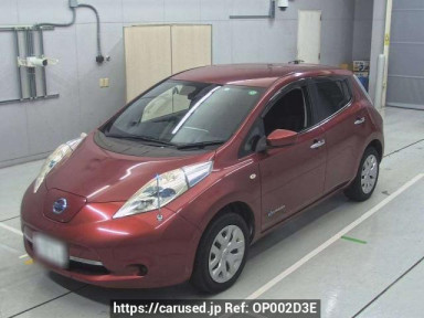 Nissan Leaf AZE0