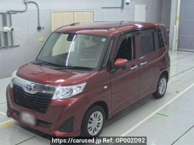 Toyota Roomy M900A