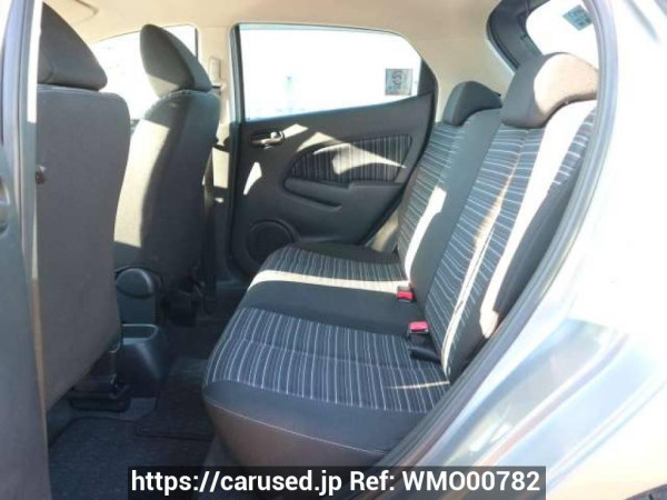 Used 2010 AT mazda demio DE3FS Image[16]