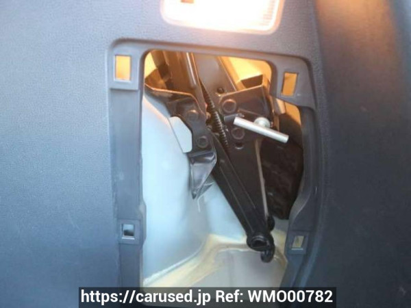 Used 2010 AT mazda demio DE3FS Image[46]