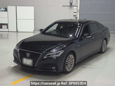 Toyota Crown Hybrid AZSH20