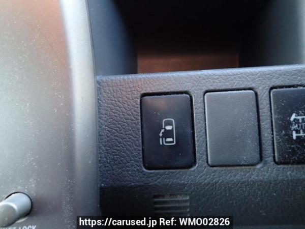 Used 2007 AT toyota noah ZRR75G Image[16]