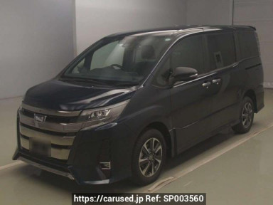 Toyota Noah ZRR85W