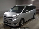 Toyota Noah ZRR85G