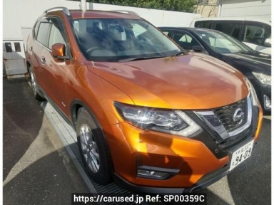 Nissan X-Trail HNT32