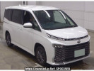 Toyota Voxy MZRA95W