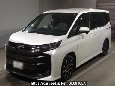 Toyota Noah MZRA90W