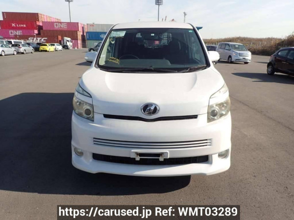 Used2007 AT Toyota Voxy ZRR70WImage[1]