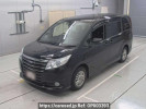 Toyota Noah ZRR80G